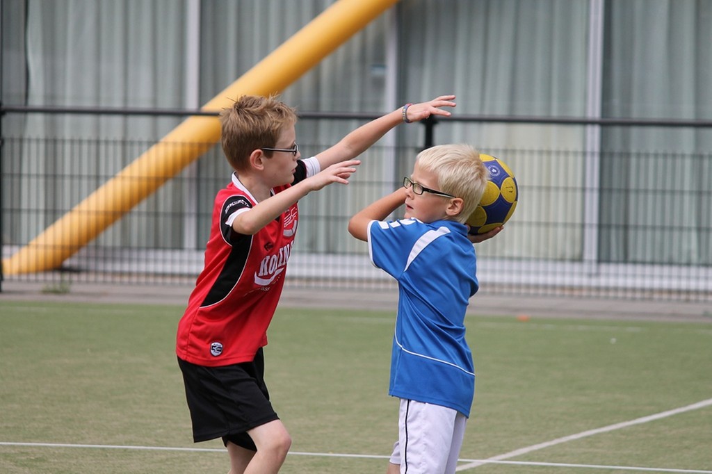 KVT E2 tegen DSC 120.jpg